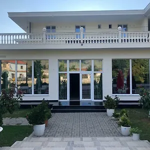 Hotel Taverna Zisi